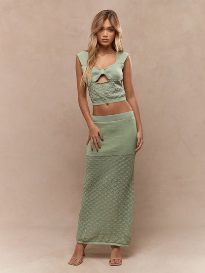 Rib Knit Sweetheart Neck Bow Bust Bubble Textured Sleeveless Top And Fit And Flare Maxi Skirt Two Piece Co-Ord Set Winter Wear