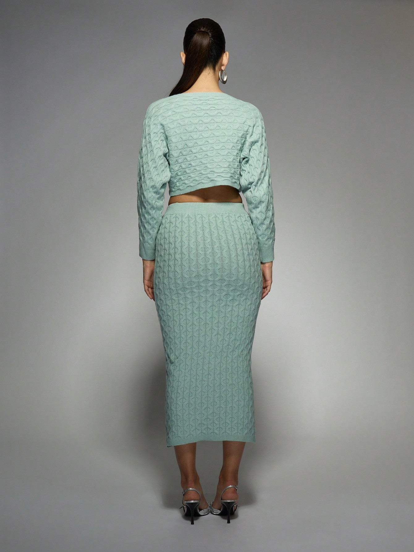 Elegant Irish-Themed Cable Knit Cropped Sweater And Midi Skirt Co-Ord Set Perfect For St. Patrick'S Day Celebrations Holiday Party Festive Two-Piece Outfit